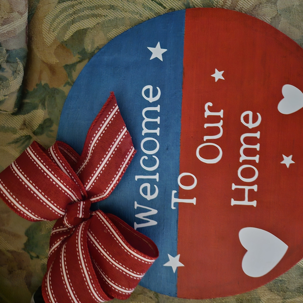 Red and Blue Welcome Sign - Picture 7 of 8